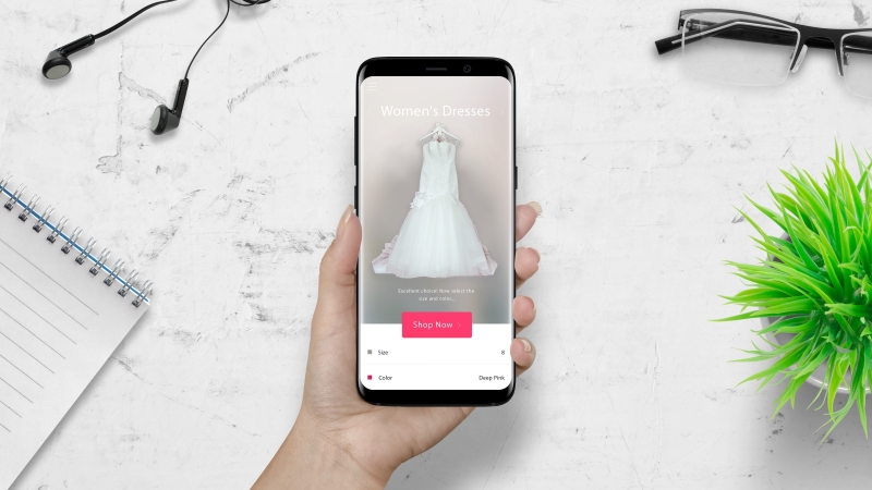 ドレスをフリマアプリで売るイメージ写真